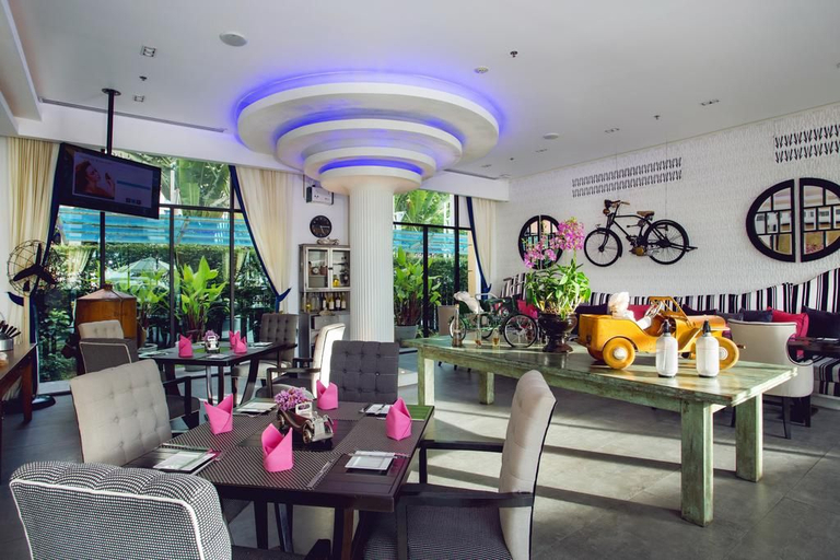 Food & Drinks 5, Wave Hotel Pattaya, Pattaya