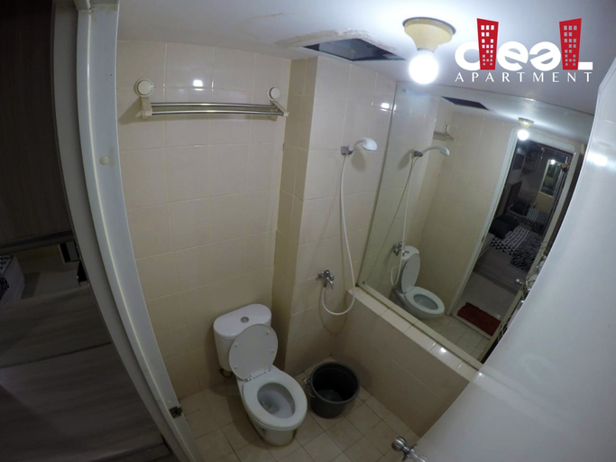 Bathroom 5, Kalibata City Apartment by Deal, South Jakarta