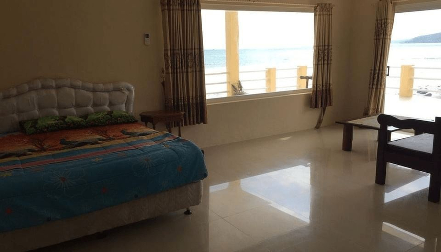 Villa Mila Tepi Pantai Karang Hawu, Sukabumi