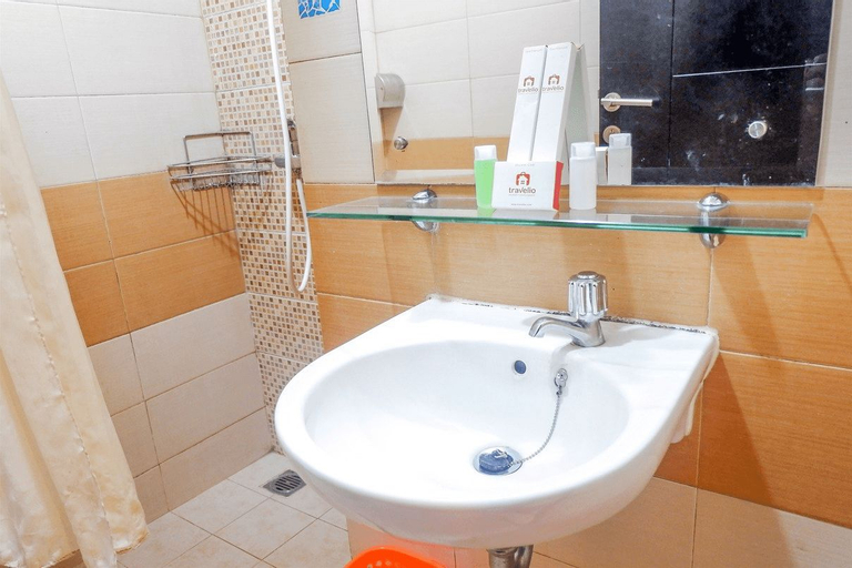 Bedroom 3, Simply Homey 2BR Gardenia Boulevard Apartment By Travelio, South Jakarta