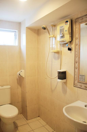Bathroom 5, Sun Inns Hotel Lagoon, Petaling Jaya
