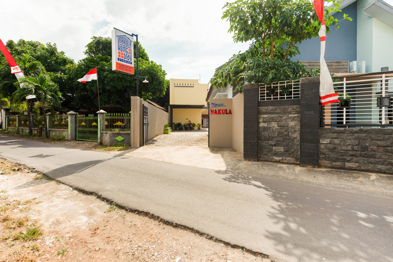 Exterior & Views 2, OYO 3387 Nakula Homestay Syariah (temporarily closed), Tuban