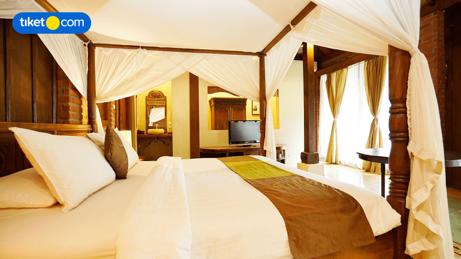 Bedroom 8