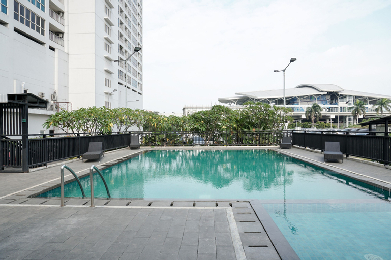 Minimalist and Spacious 1BR Callia Apartment By Travelio, East Jakarta