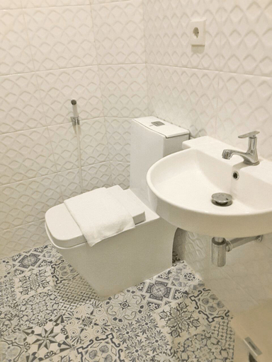 Bathroom 5, Dejaboe Homestay, Sleman