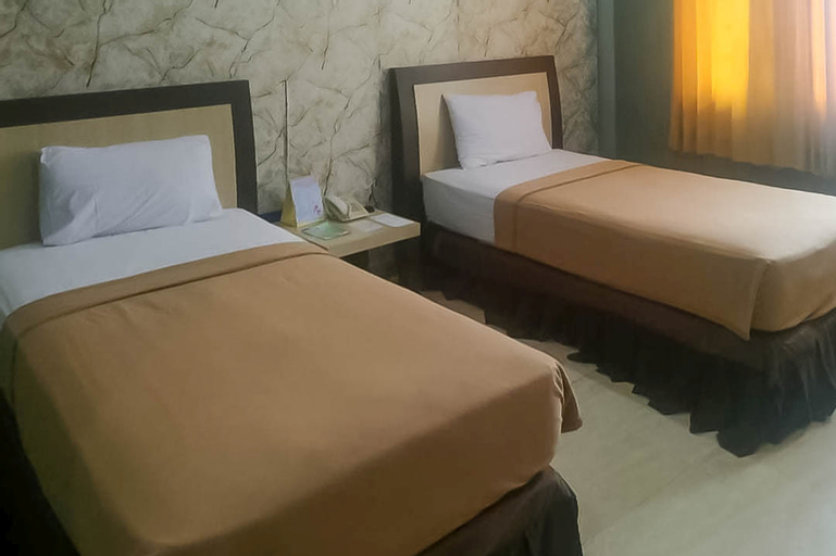 RedDoorz Plus Near Alun-alun Bojonegoro 2, Bojonegoro