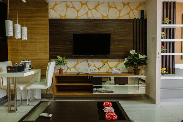 Luxurious 1BR At Dago Suites Apartment By Travelio, Bandung