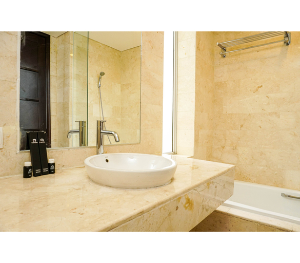 Bedroom 3, Spacious and Elegant 2BR @ The Masterpiece Apartment By Travelio, South Jakarta