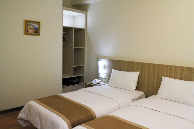 @HOM Premiere Abepura, Jayapura