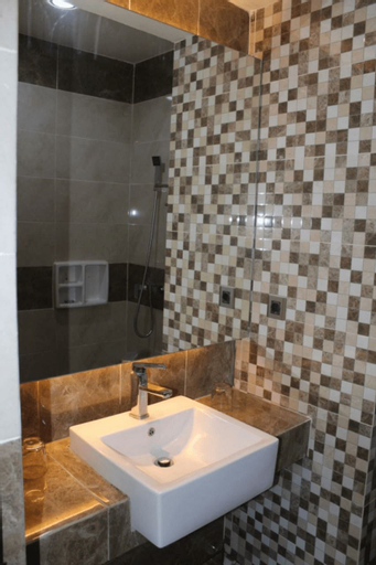 Bathroom 4