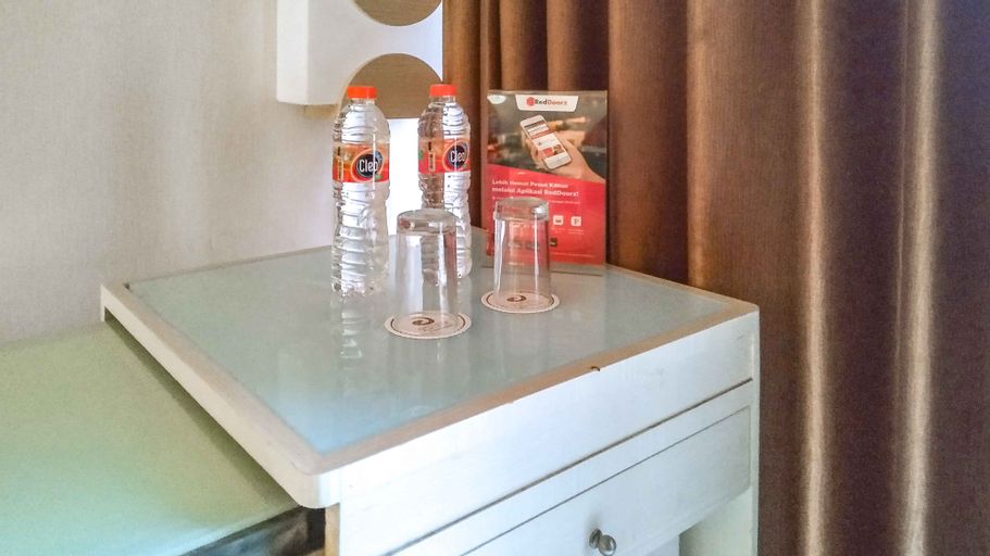 RedDoorz Premium @ Jalan Veteran Bojonegoro, Bojonegoro