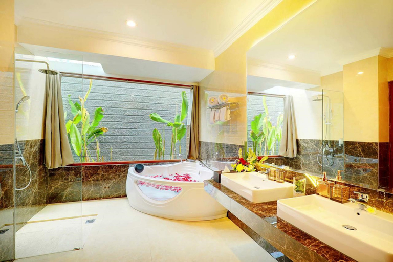 Villa Alessandra Seminyak - 5 Bedroom Pool Villa - Others
