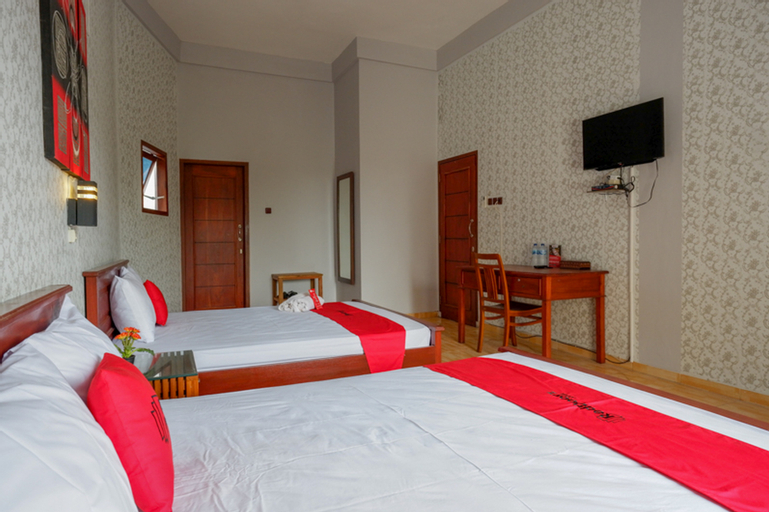 Bedroom 3, RedDoorz Syariah near Kawasan Sam Poo Kong Semarang 2, Semarang