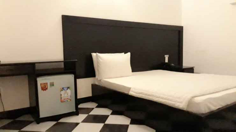 Hoang Nam Hotel, Quận 5