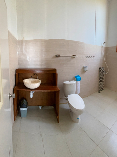 Pesona room and restaurant, Manggarai Barat