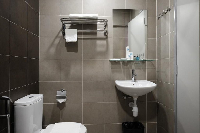 Bathroom 4, B Lot Hotel Kuala Lumpur, Kuala Lumpur