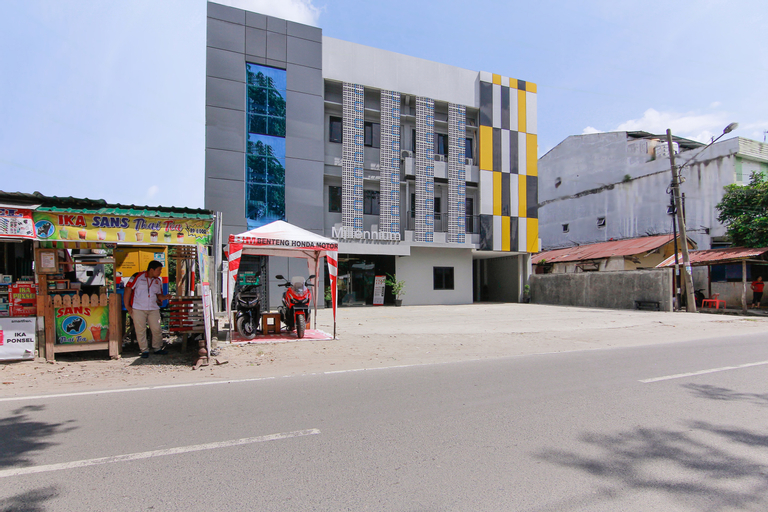 Exterior & Views 2, Capital O Millenium Inn Medan, Medan