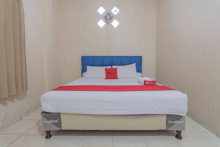RedDoorz Syariah near Terminal Batu Ampar 2, Balikpapan