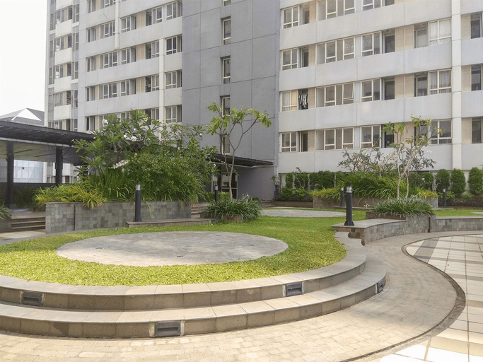Exterior & Views 3, Garden View Studio at Nifarro Park Apartment By Travelio, South Jakarta