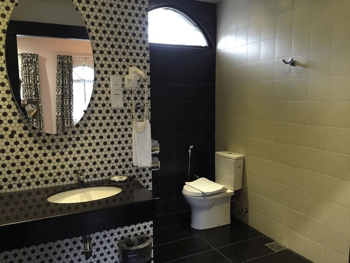 Bathroom 4, Strawberry Park Resort, Cameron Highlands