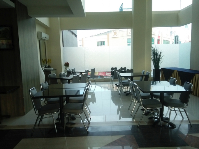 Hotel Lynt Makassar, Makassar