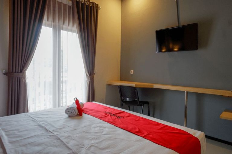 RedDoorz Syariah @ Jalan Sultan Agung Tegal, Tegal