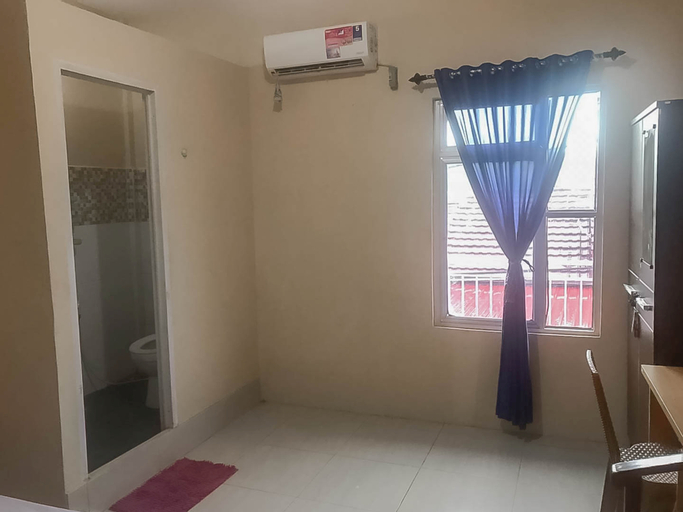 KoolKost Female Syariah near IKIP PGRI (Minimum Stay 3 Nights), Pontianak