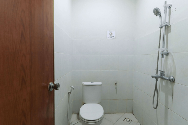 Bathroom 4, Hotel Warta Putra, Denpasar