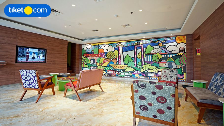 Public Area 2, MaxOne Hotels at Pemuda, East Jakarta