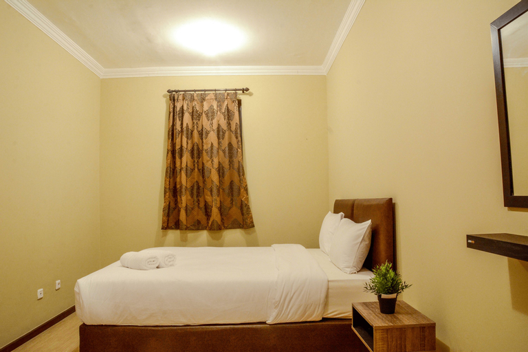 Bedroom 4, Big 2 BR (76 sqm) Apartment Grand Palace/Pallazo Kemayoran By Travelio, Central Jakarta