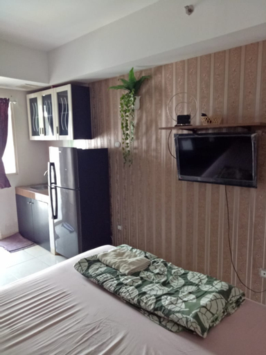 Heri Rooms @ Apt Green Lake View, South Tangerang