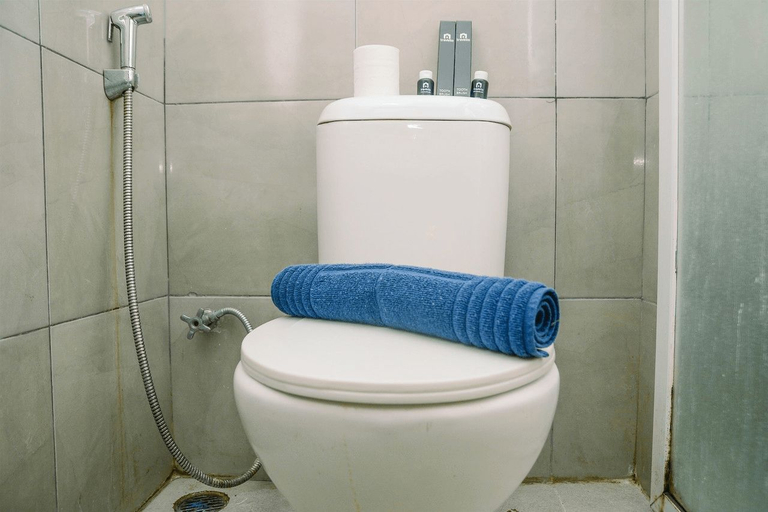 Bathroom 5, City View Studio Apartment at Menteng Square By Travelio, Jakarta Pusat