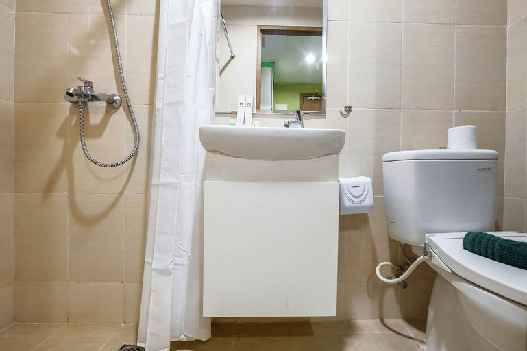 Bedroom 3, Strategic Studio The Oasis Cikarang near Omni Hospital By Travelio, Cikarang