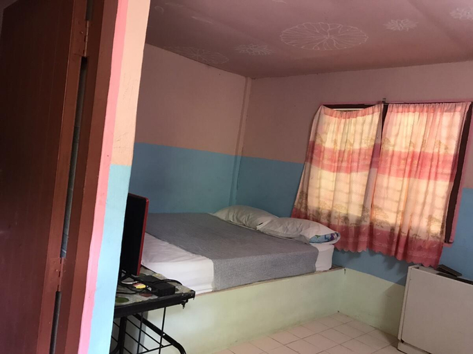 Bedroom 4, AP Hotel, Ao Luk