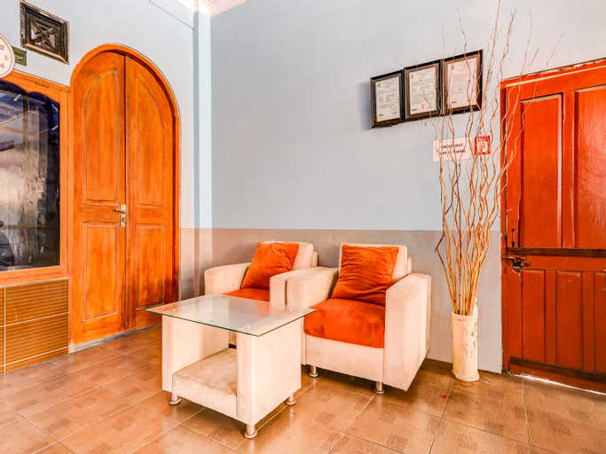 OYO 90051 Guest House Parangtritis, Bantul
