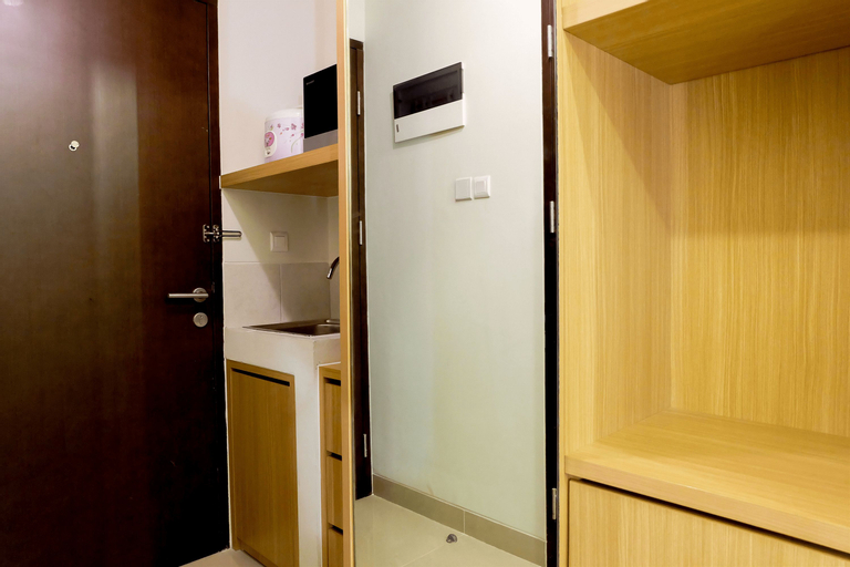 Public Area, Elegant Studio Mustika Golf Residence Apartment By Travelio, Cikarang
