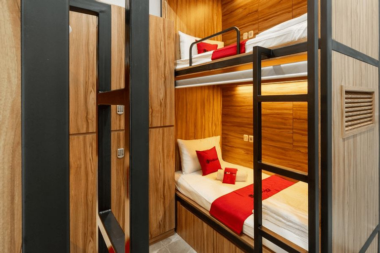 Bedroom 27