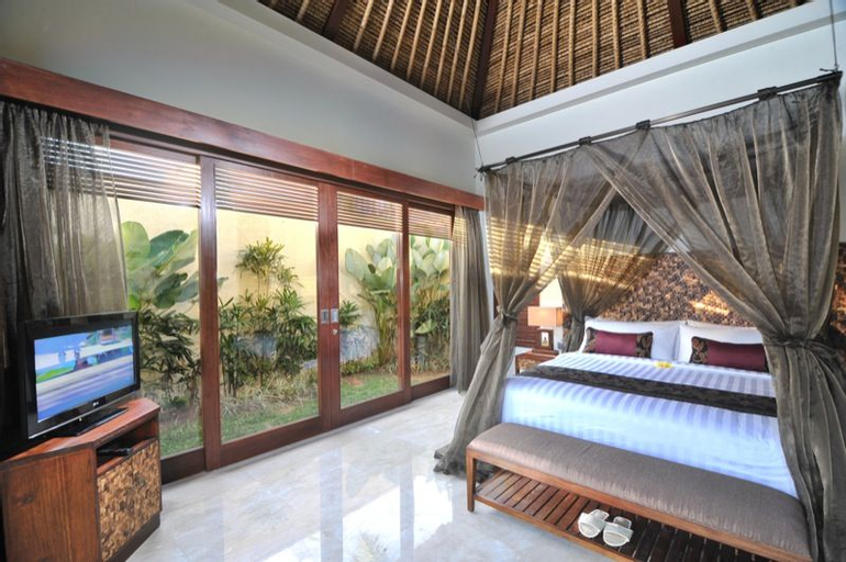 Bedroom 12