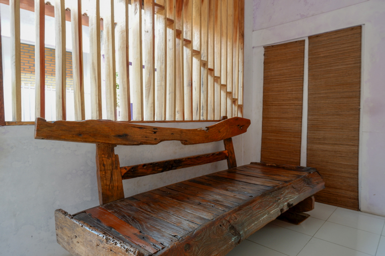 Exterior & Views 5, RedDoorz near Goa Jatijajar 2, Kebumen