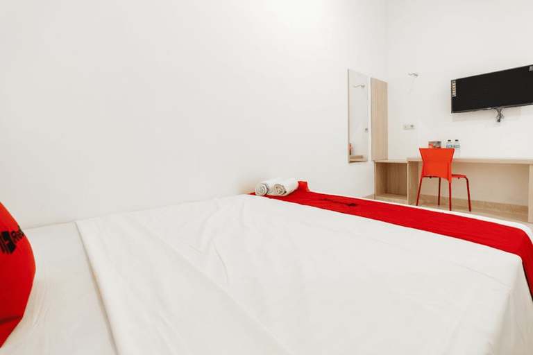 Bedroom 5, RedDoorz @ Graha Cemerlang Maros, Maros