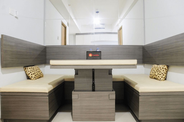 Public Area 2, 1BR with Working Space The Oasis Apartment Cikarang By Travelio, Cikarang