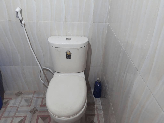 Bathroom 7
