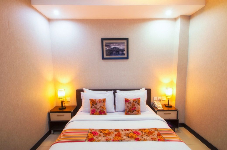 Bedroom 3, Daima Hotel Padang, Padang