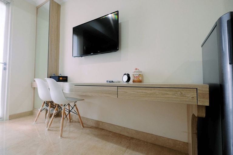 Spacious Studio Menteng Park Apartment By Travelio, Central Jakarta