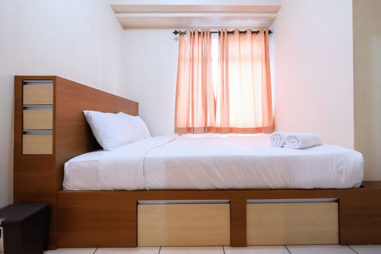 Green Bay Pluit 2BR Apartment With Direct Access To Shopping Center By Travelio, North Jakarta