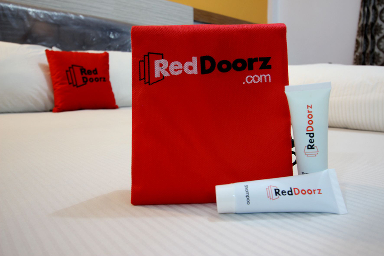 RedDoorz Plus Syariah near Lempuyangan Station 3, Yogyakarta