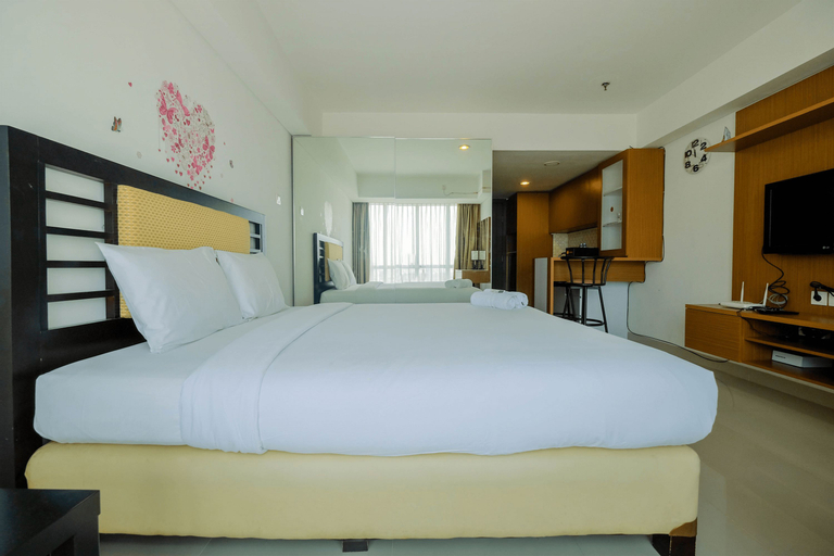 Highest Value Studio Apartment at H Residence By Travelio, Jakarta Timur