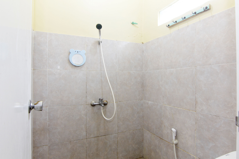 Bathroom 5, JJ House Gejayan, Sleman