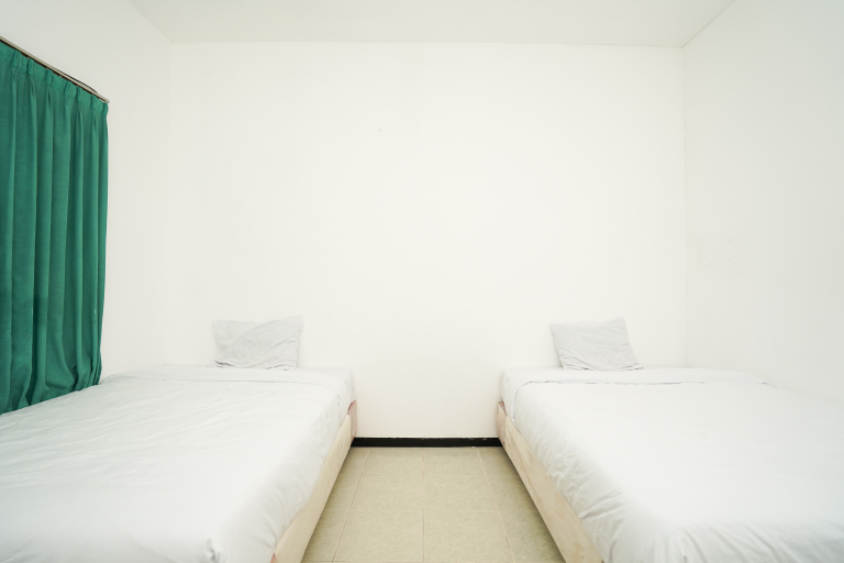 Bedroom 3, Merapi Inn Syariah by ecommerceloka, Surabaya