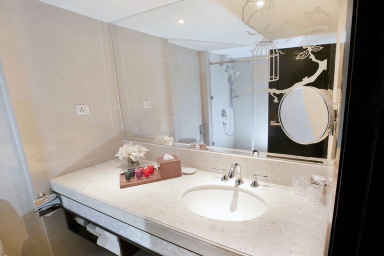 Bathroom 34